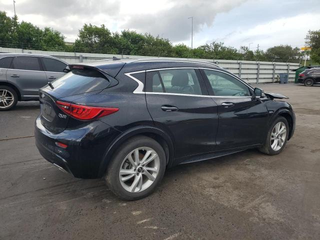  INFINITI QX30 2017 Черный