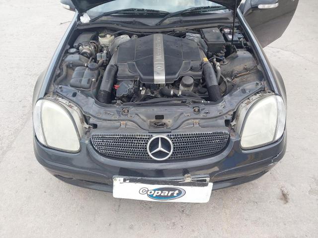 2001 MERCEDES BENZ SLK 320 AU