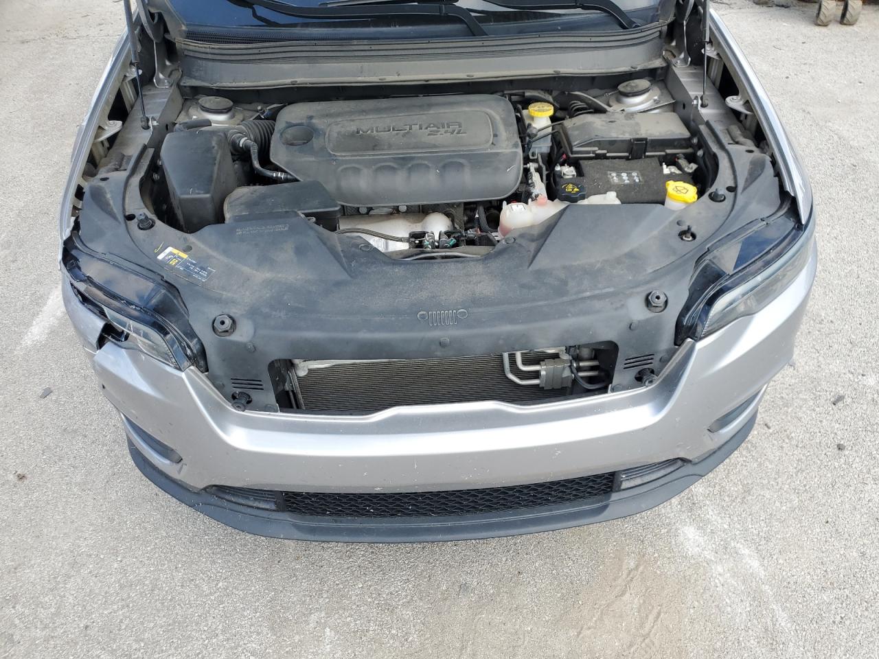 2019 Jeep Cherokee Latitude VIN: 1C4PJMCB3KD254409 Lot: 69569405