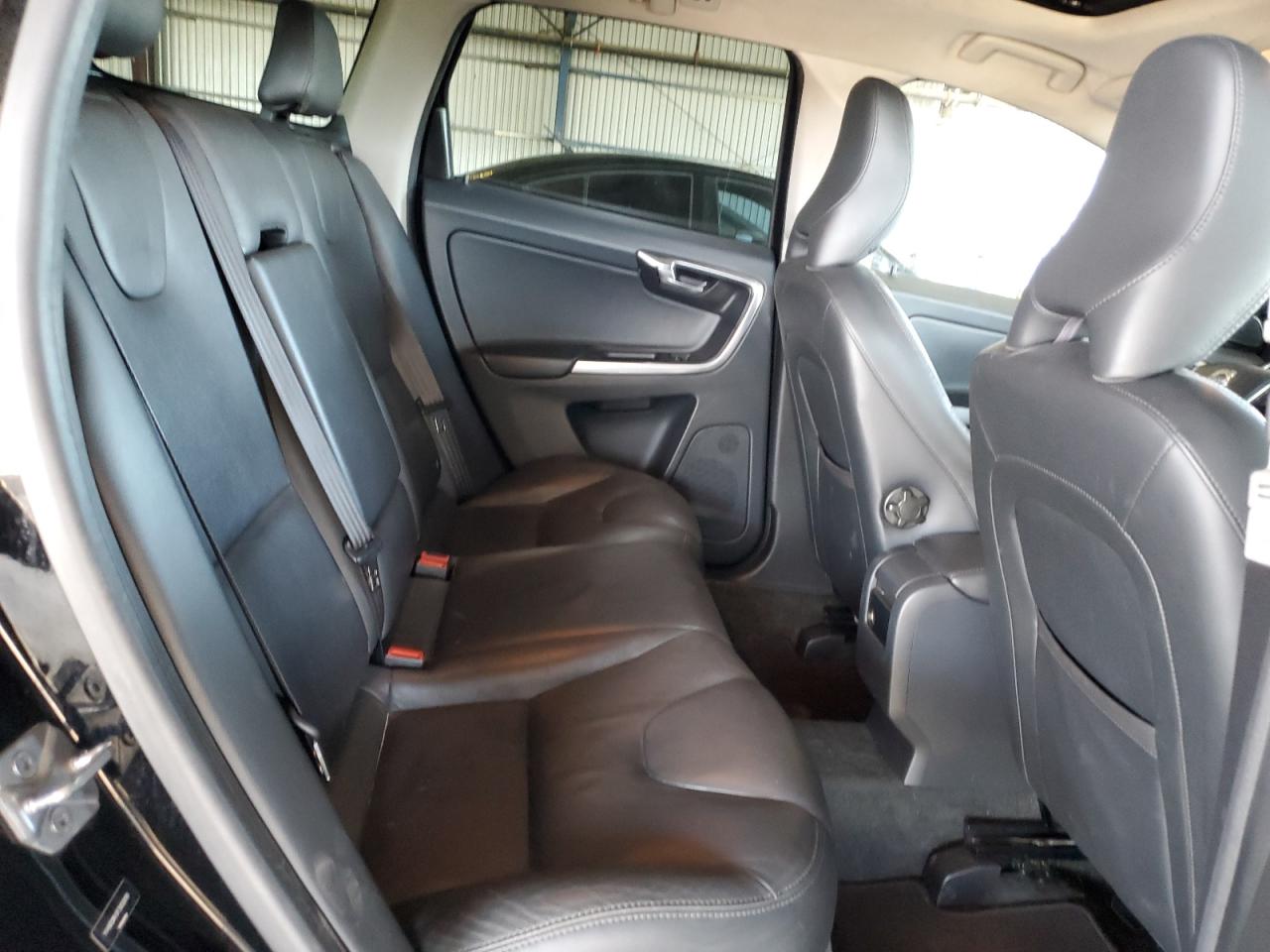 2015 Volvo Xc60 T6 Premier VIN: YV4902RKXF2632019 Lot: 68702725