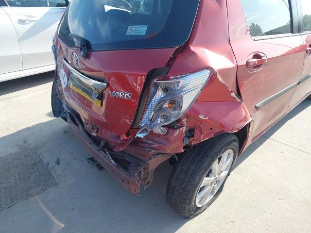 2013 TOYOTA YARIS TR V