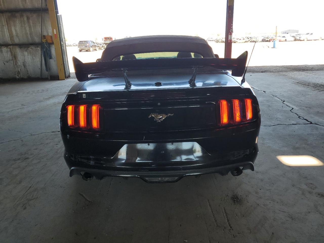 2016 Ford Mustang VIN: 1FATP8UH9G5212938 Lot: 71080515
