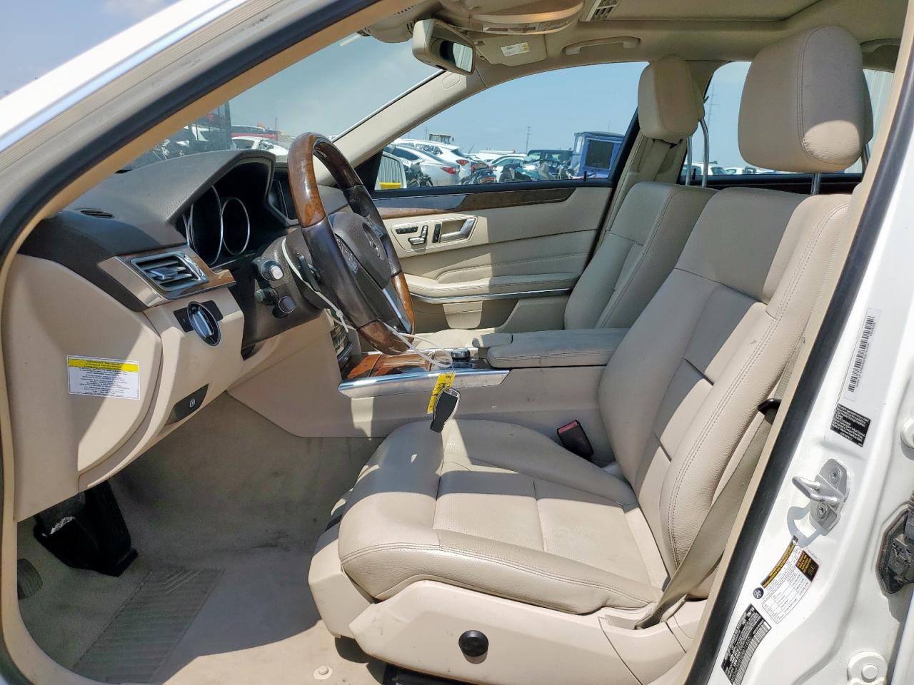 2014 Mercedes-Benz E 350 VIN: WDDHF5KB5EA871660 Lot: 67149025