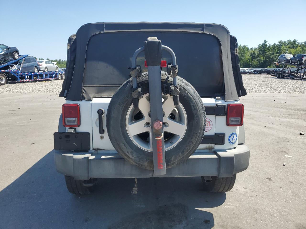 2016 Jeep Wrangler Unlimited Sport VIN: 1C4BJWDG3GL110503 Lot: 68357455