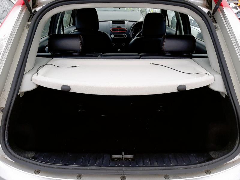2014 MG 3 90TH LE