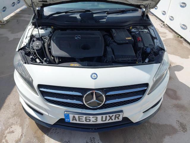 2013 MERCEDES BENZ A180 BLUE-