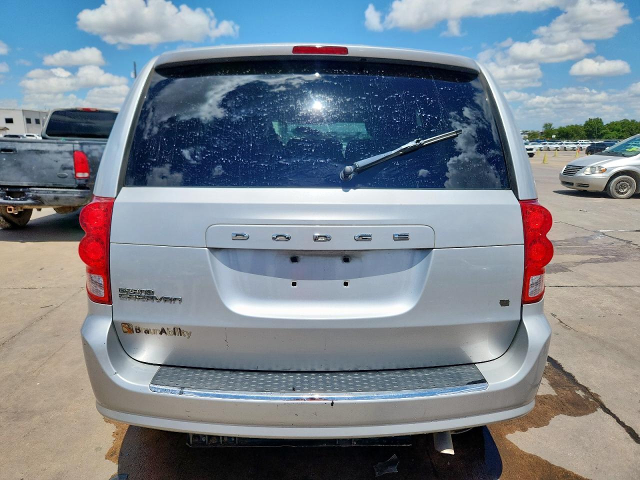 2011 Dodge Grand Caravan Mainstreet VIN: 2D4RN3DG4BR728773 Lot: 69261765