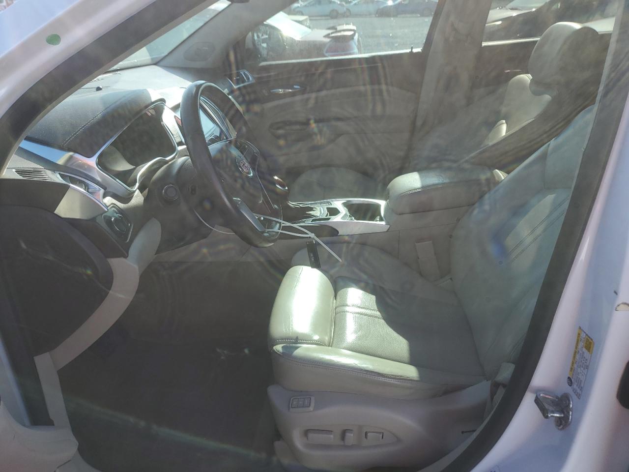 2015 Cadillac Srx Luxury Collection VIN: 3GYFNBE38FS567918 Lot: 69610985