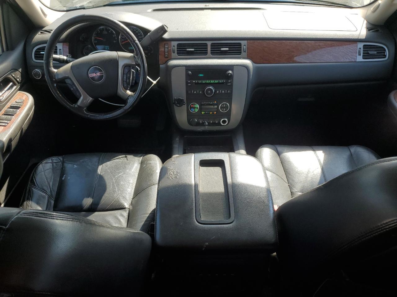 2008 GMC Sierra C1500 VIN: 2GTEC13J881170856 Lot: 70598835