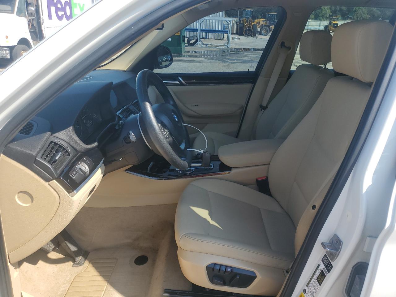 2015 BMW X3 xDrive28I VIN: 5UXWX9C57F0D46476 Lot: 68940265