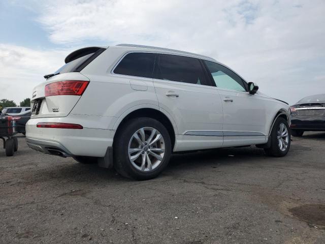  AUDI Q7 2017 Белы