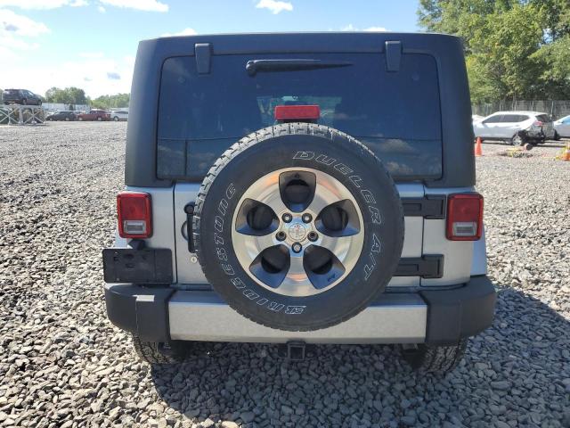  JEEP WRANGLER 2016 Srebrny