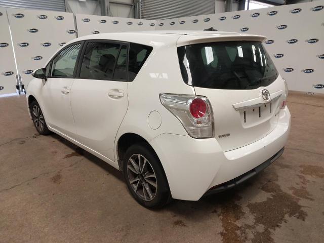 2015 TOYOTA VERSO ICON