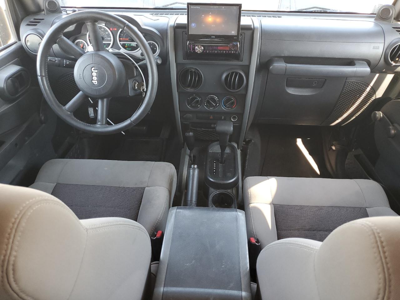 2010 Jeep Wrangler Sport VIN: 1J4AA2D10AL140155 Lot: 69392645