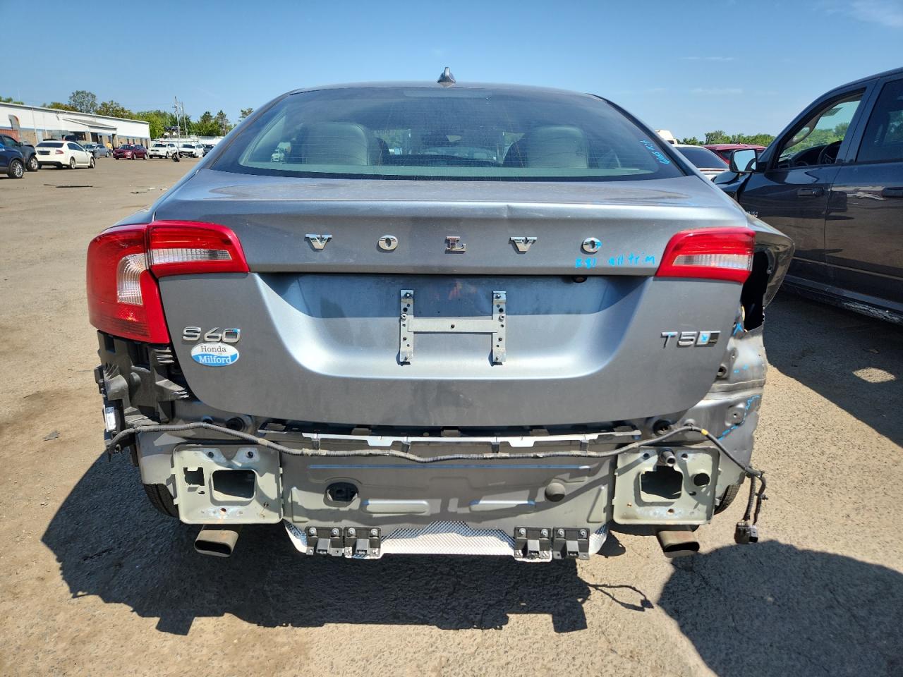 2018 Volvo S60 Inscription VIN: LYV402TKXJB159560 Lot: 68019575
