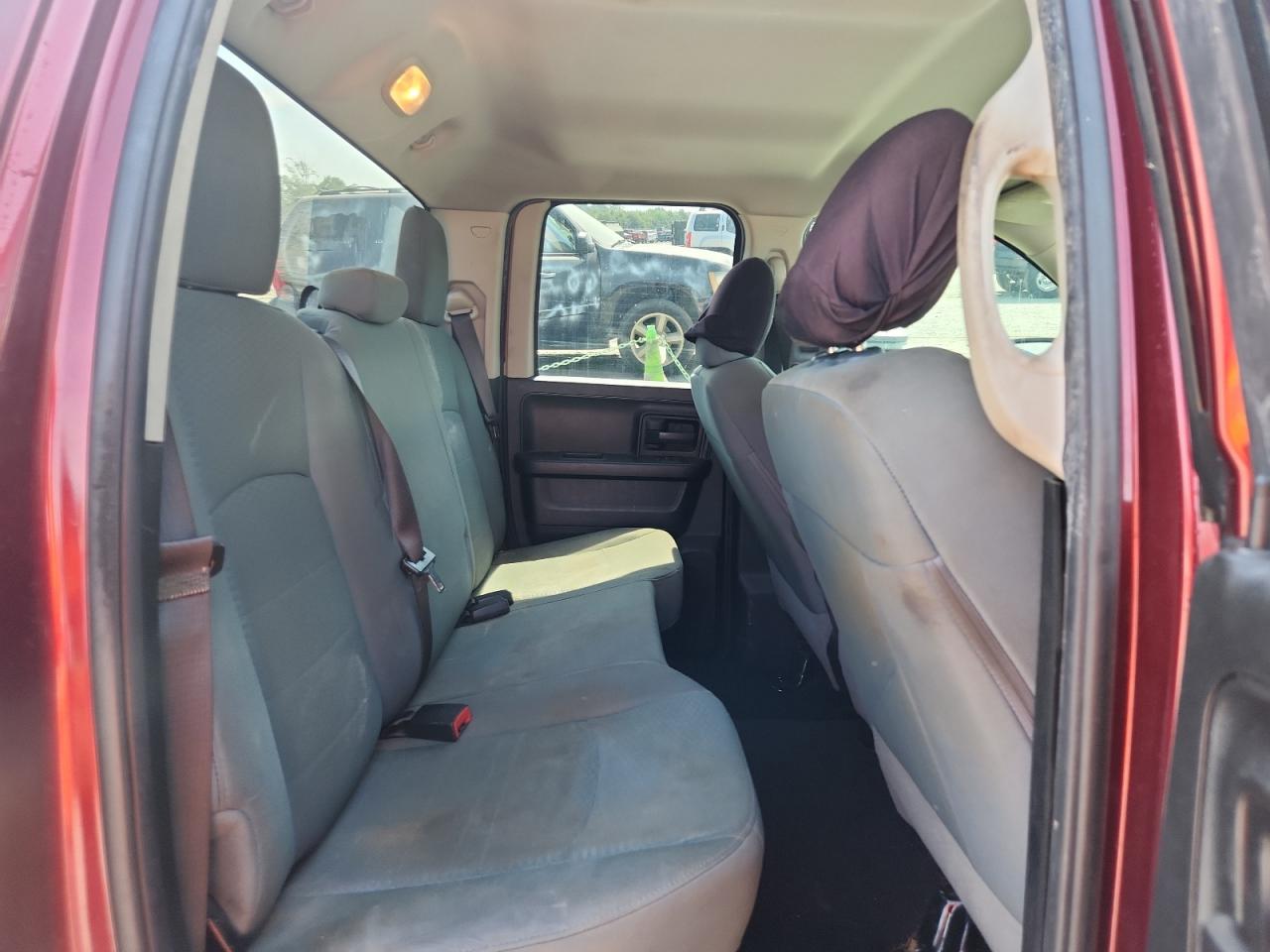 2019 Ram 1500 Classic Tradesman VIN: 1C6RR6FT5KS552531 Lot: 70733055