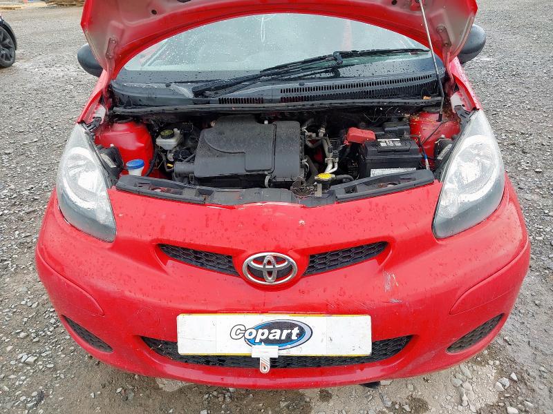 2009 TOYOTA AYGO +