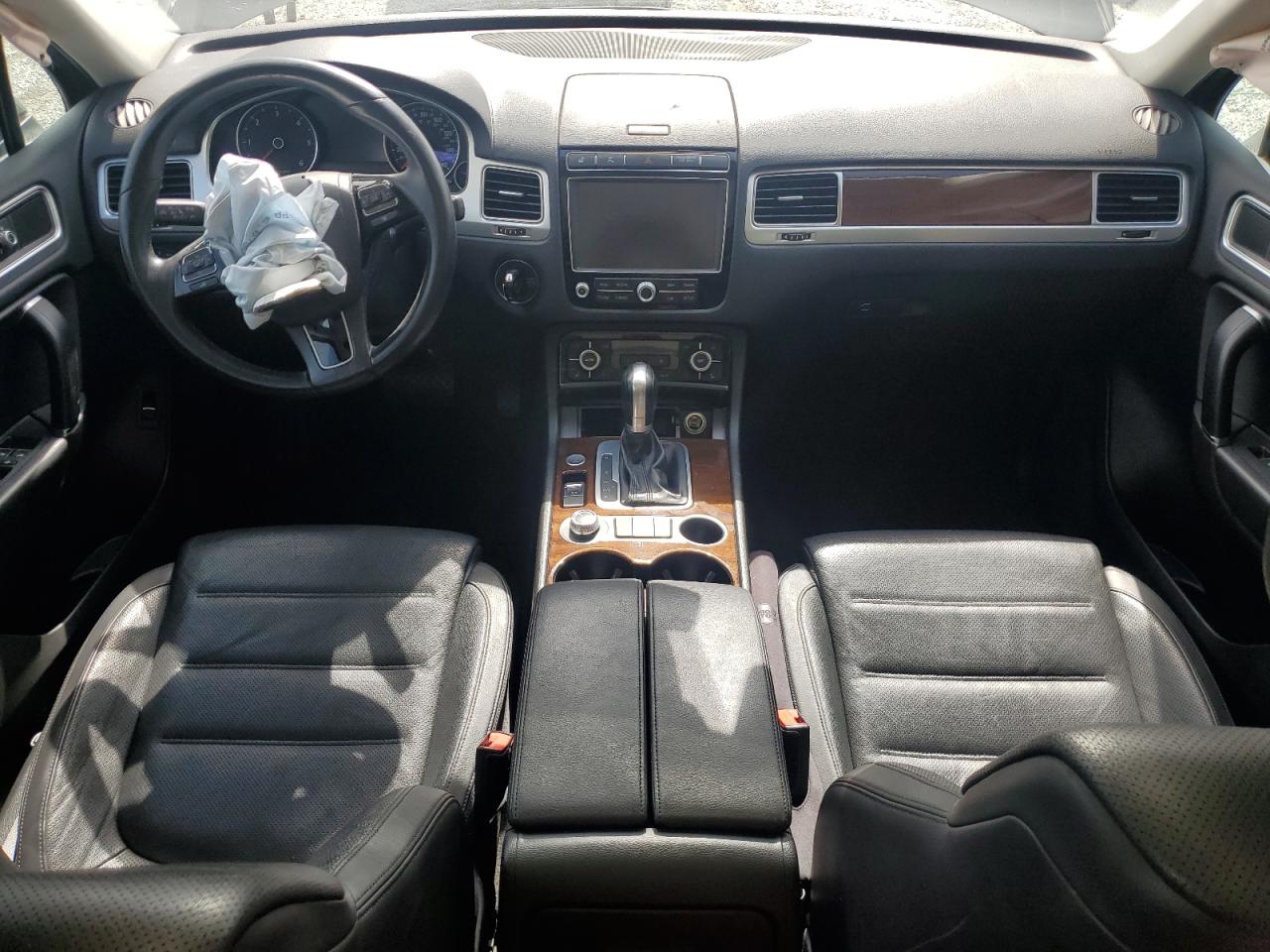 2016 Volkswagen Touareg Tdi VIN: WVGEP9BPXGD002689 Lot: 68327005