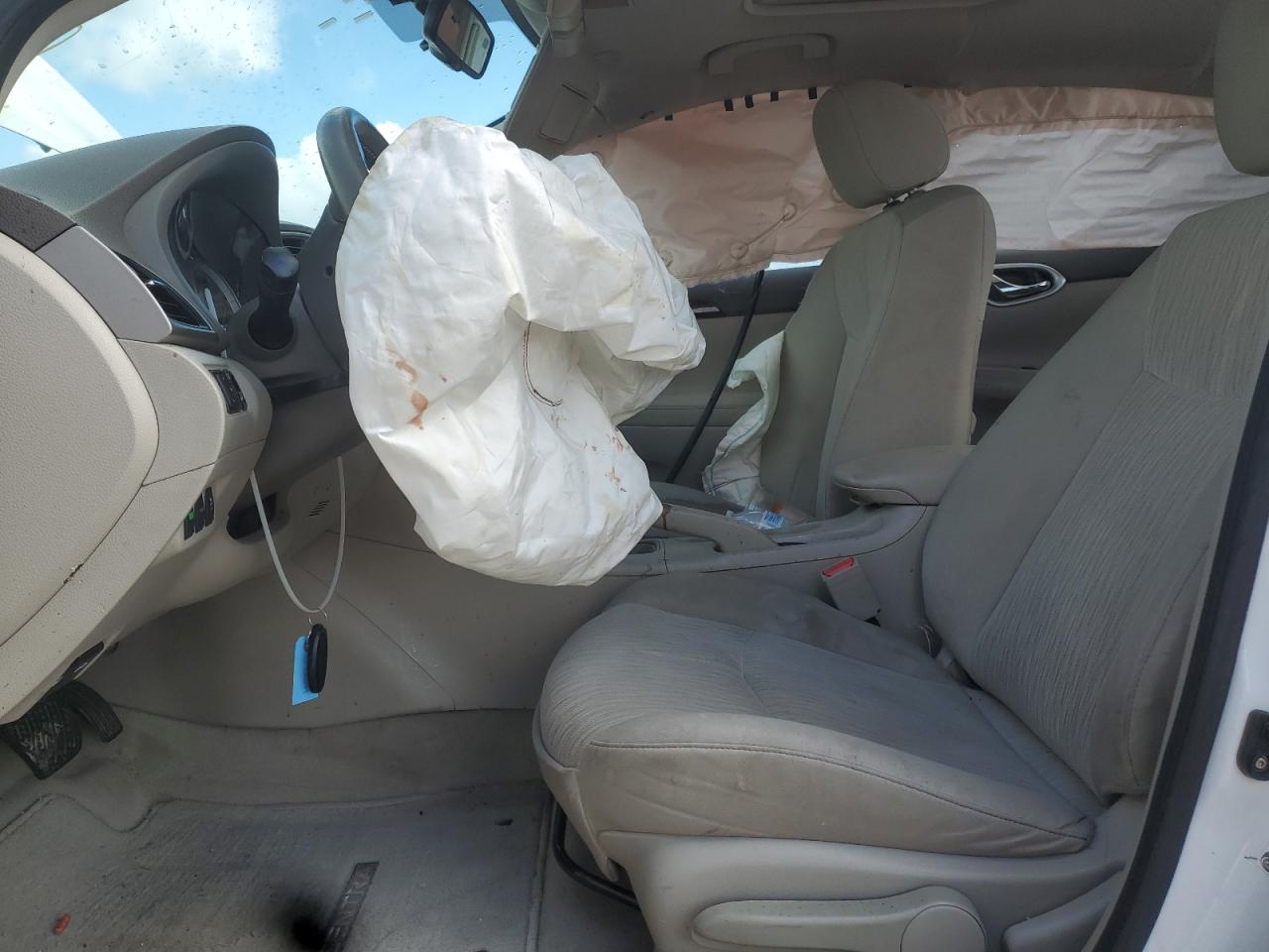 2014 Nissan Sentra S VIN: 3N1AB7AP7EL608033 Lot: 70302895