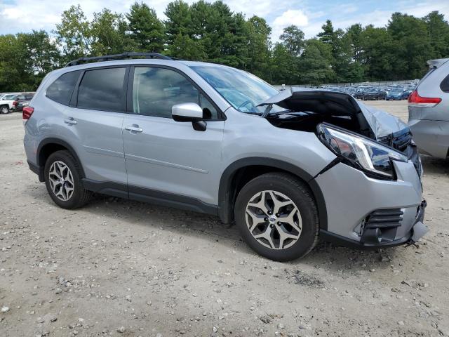  SUBARU FORESTER 2024 Серебристый