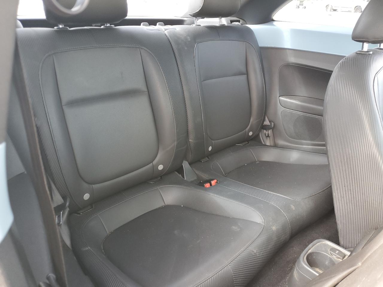 2013 Volkswagen Beetle VIN: 3VWJP7AT3DM611237 Lot: 69795035