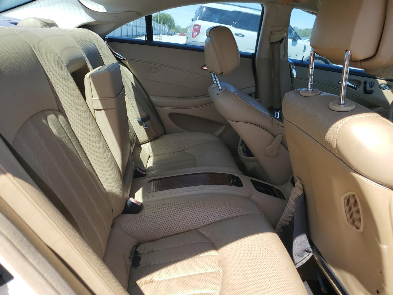 2008 Mercedes-Benz Cls 550 VIN: WDDDJ72X18A123190 Lot: 70184315