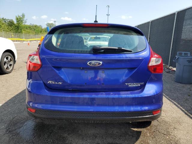 Hatchbacks FORD FOCUS 2014 Blue