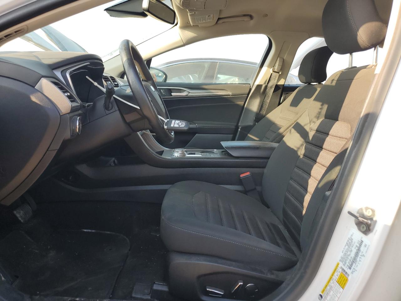 2019 Ford Fusion Se VIN: 3FA6P0LU9KR219407 Lot: 54028575