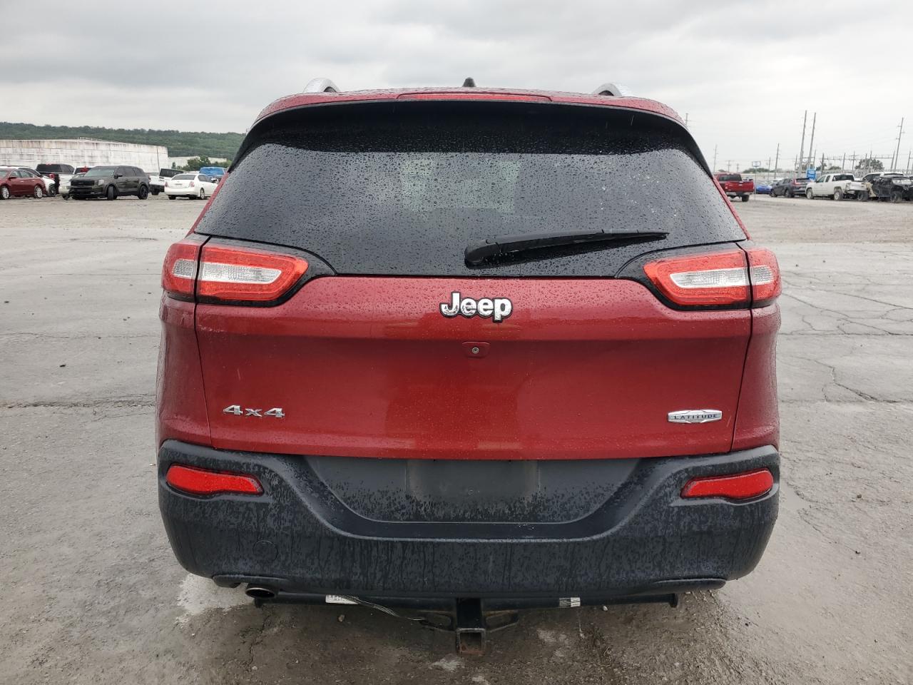 2016 Jeep Cherokee Latitude VIN: 1C4PJMCB4GW130550 Lot: 70331265