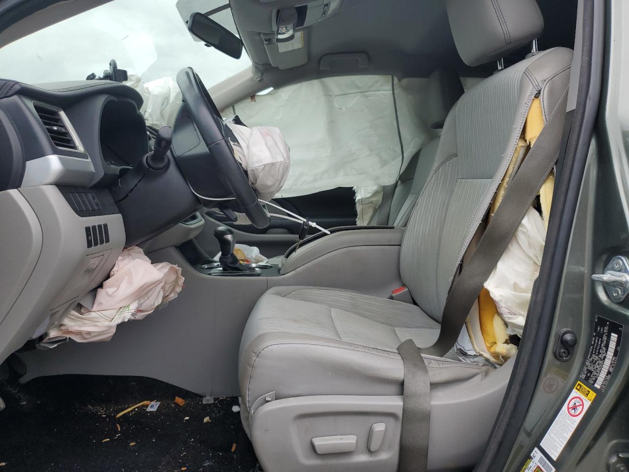 2014 Toyota Highlander Le VIN: 5TDBKRFH4ES053275 Lot: 67632765