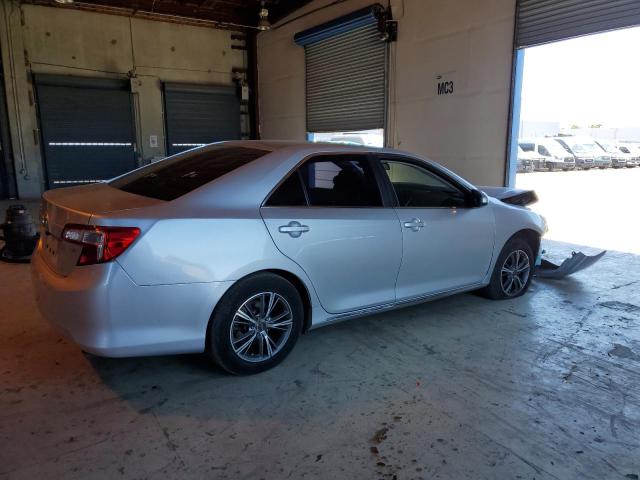 Sedans TOYOTA CAMRY 2012 Silver