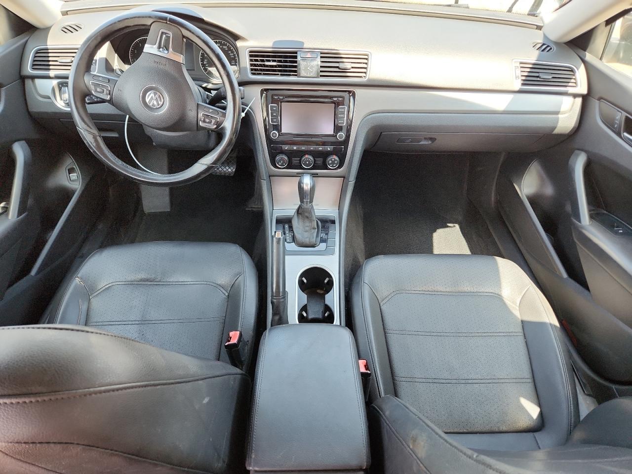 2014 Volkswagen Passat Se VIN: 1VWBT7A33EC034213 Lot: 70298095