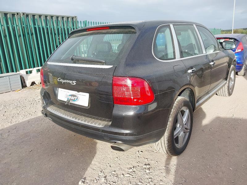 2005 PORSCHE CAYENNE 
