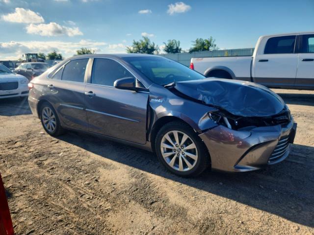Sedans TOYOTA CAMRY 2017 Szary