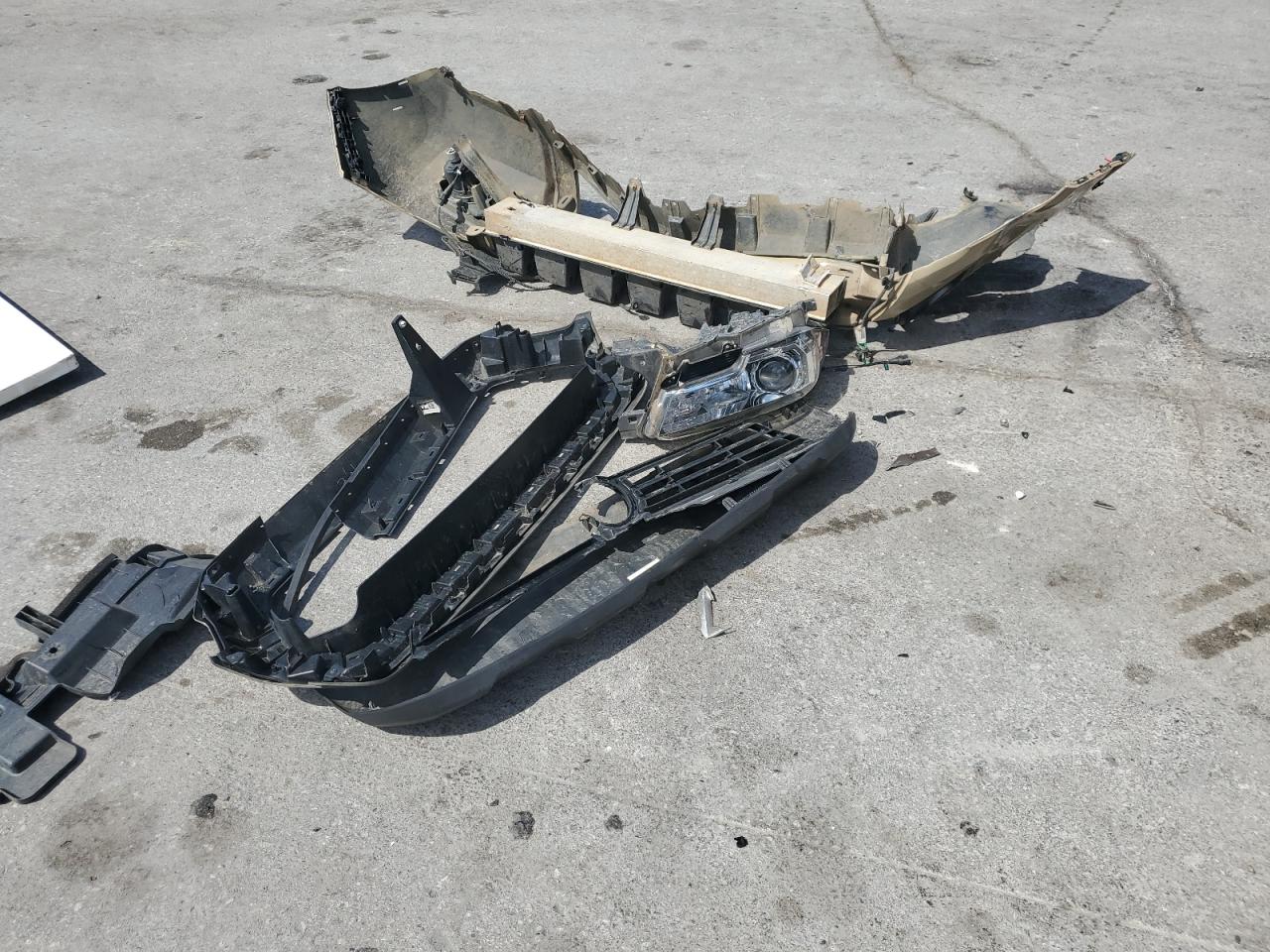 2017 Toyota Tacoma Access Cab VIN: 5TFSZ5AN0HX119627 Lot: 70090495