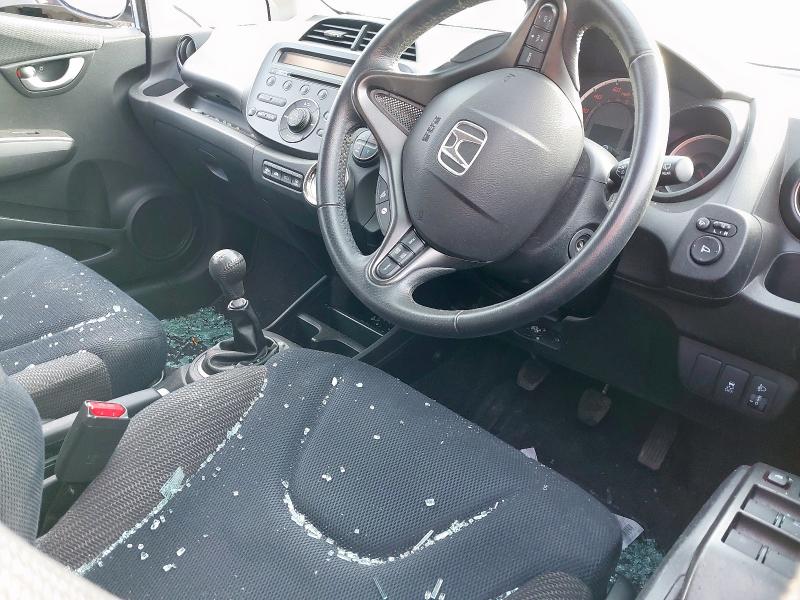 2015 HONDA JAZZ ES + I-VTEC 
