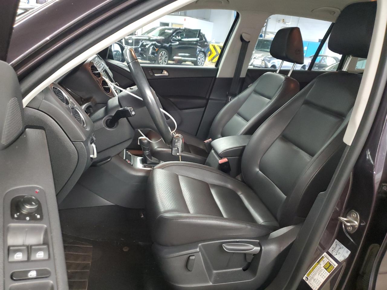 2016 Volkswagen Tiguan S VIN: WVGBV7AX4GW608587 Lot: 69443935