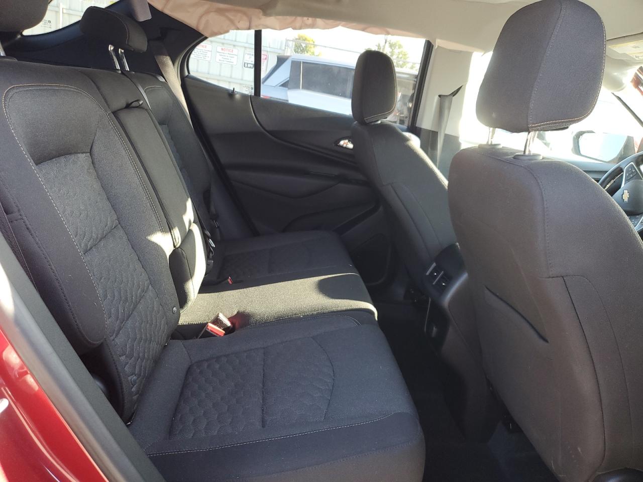 2018 Chevrolet Equinox Lt VIN: 2GNAXSEV2J6310294 Lot: 70530015