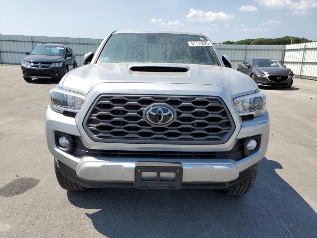  TOYOTA TACOMA 2022 Серебристый