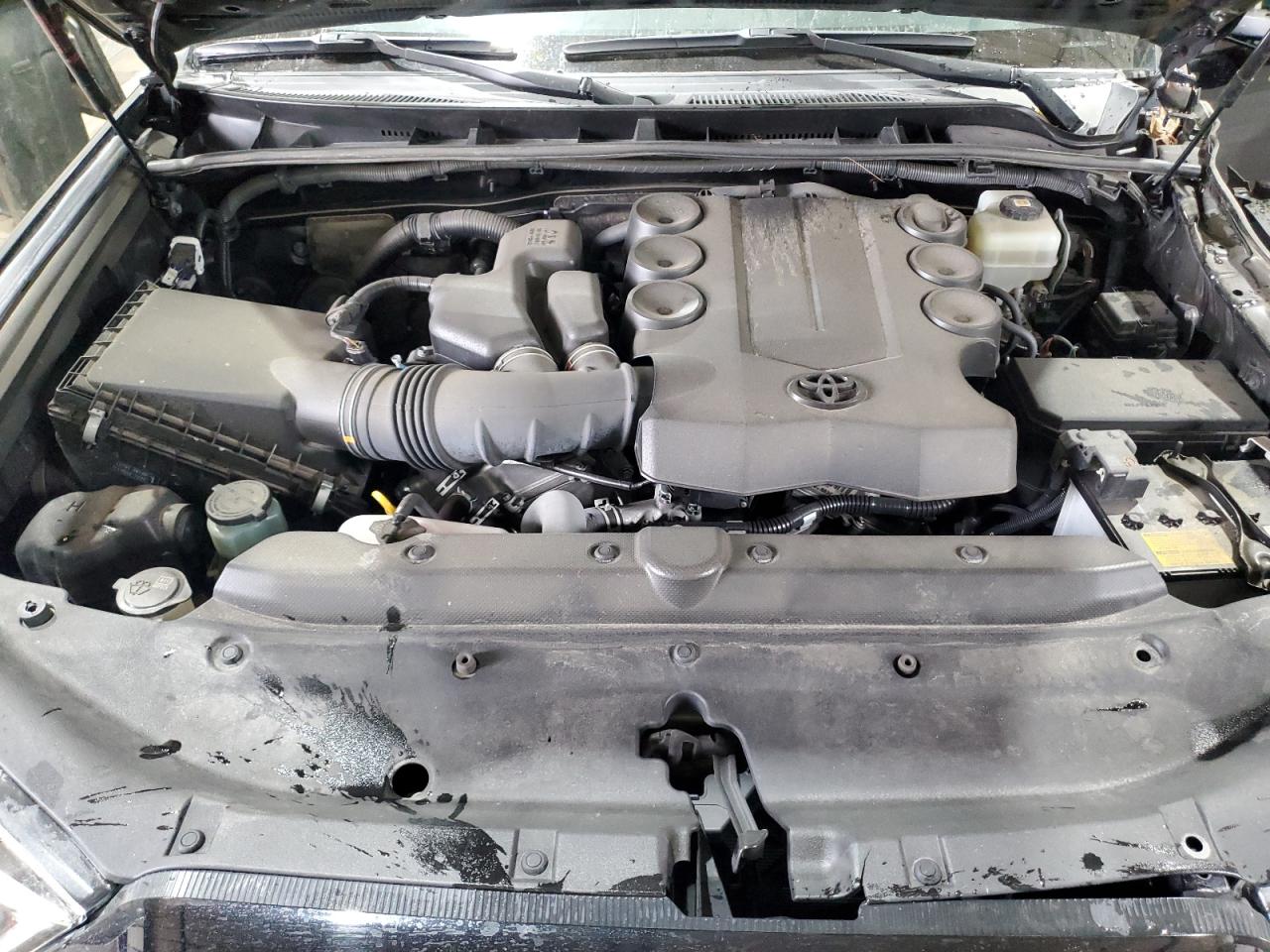 2020 Toyota 4Runner Sr5/Sr5 Premium VIN: JTEBU5JR1L5832893 Lot: 70530625