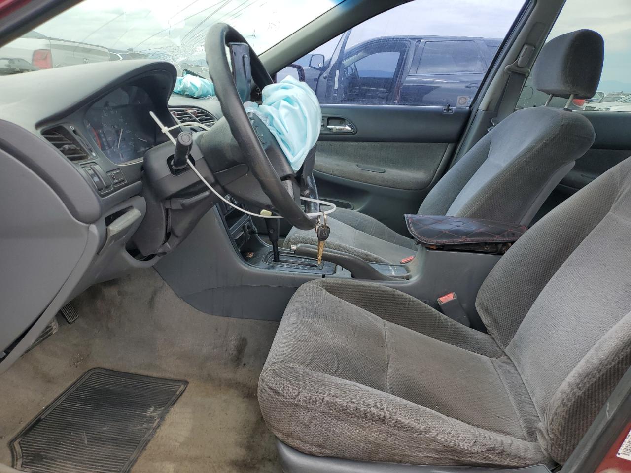 1996 Honda Accord Lx VIN: 1HGCD5636TA003808 Lot: 70521825