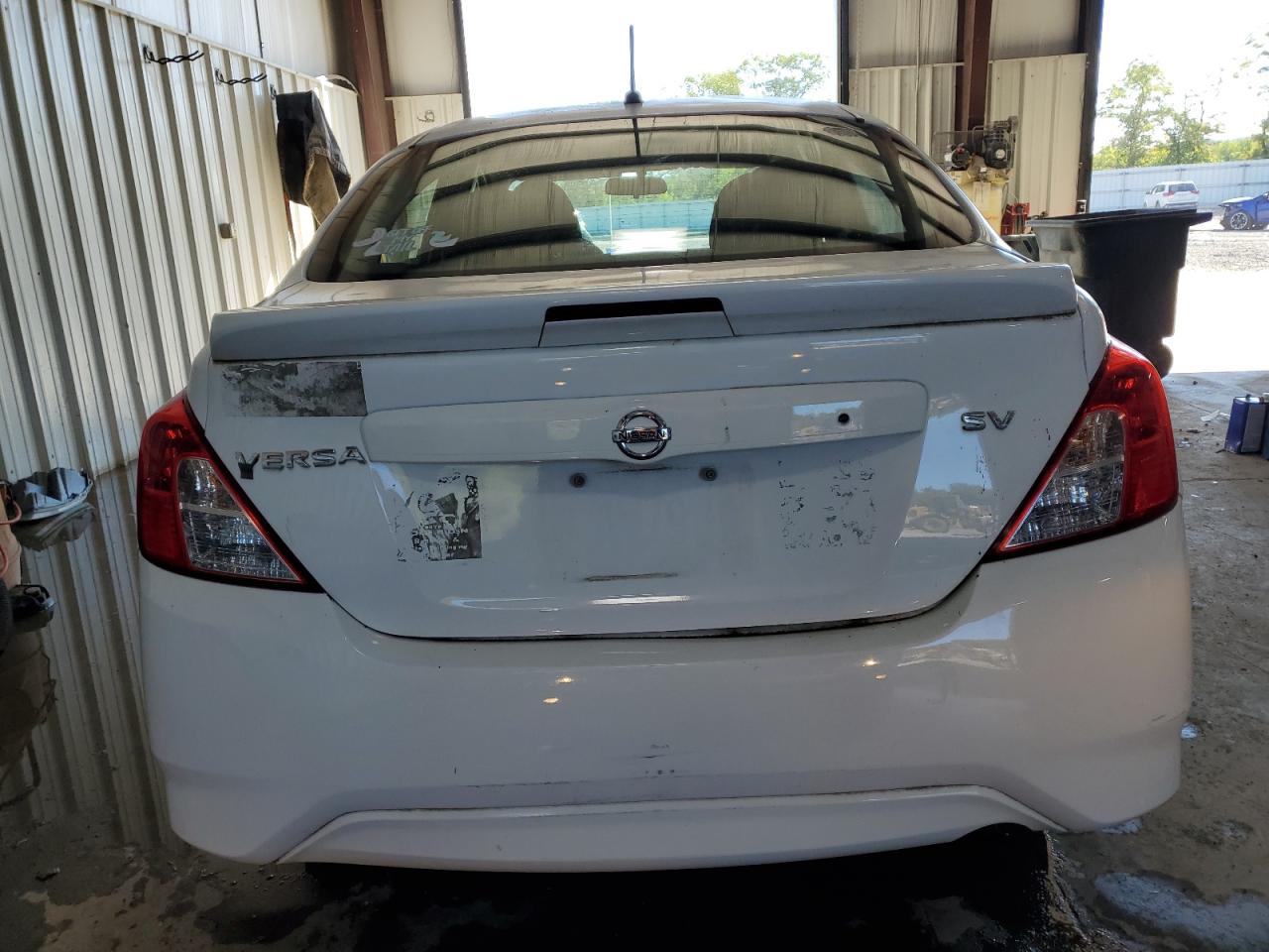 2018 Nissan Versa S VIN: 3N1CN7AP2JL849010 Lot: 69968295