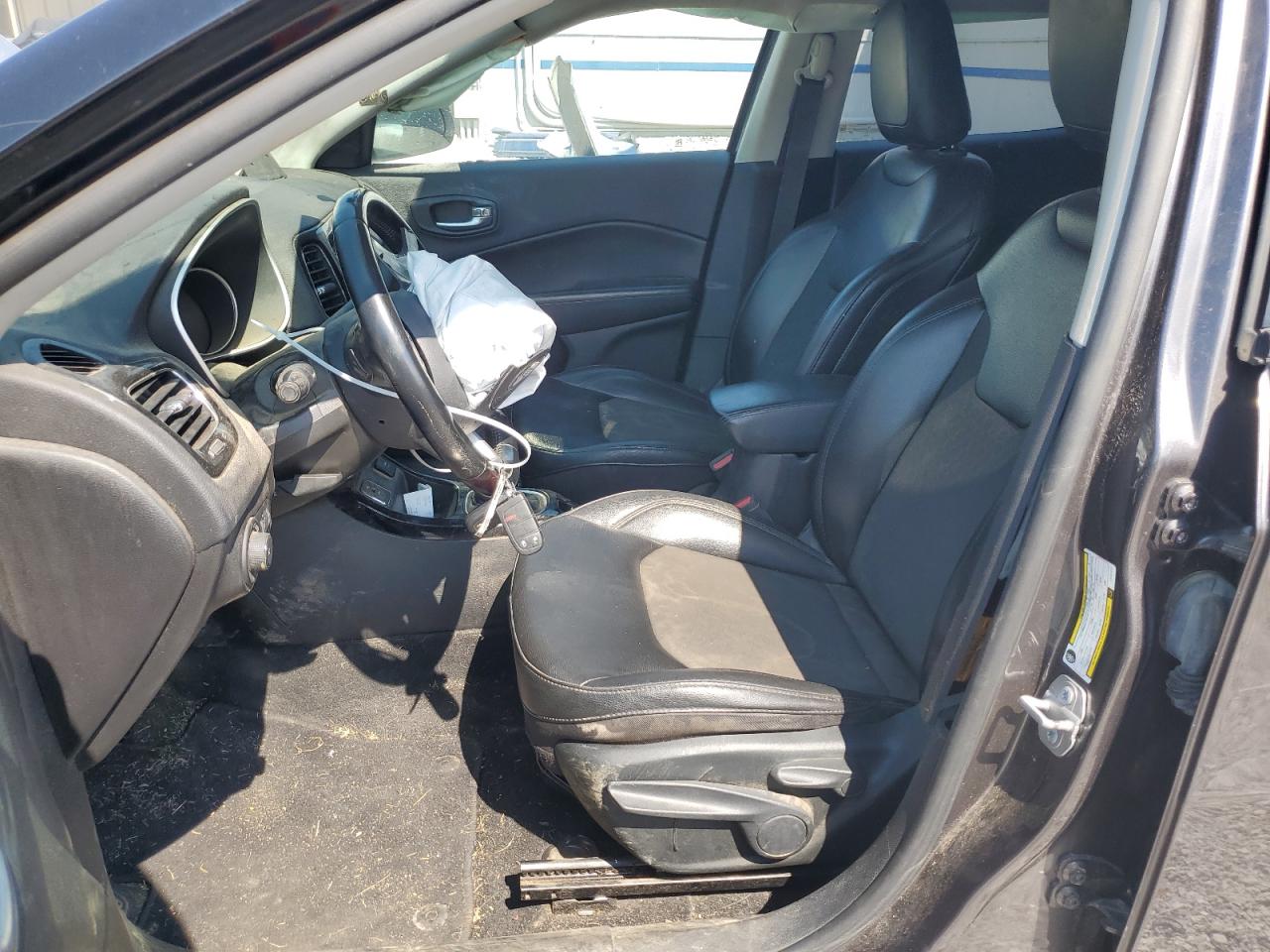 2020 Jeep Compass Latitude VIN: 3C4NJCBB3LT141171 Lot: 67639105