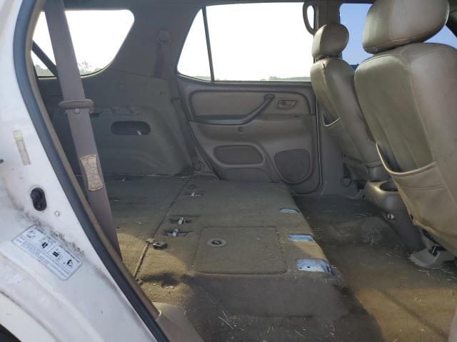 2004 TOYOTA SEQUOIA SR5  