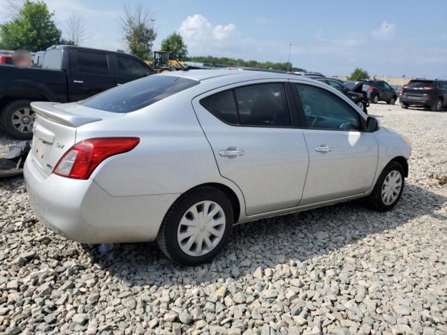 Sedans NISSAN VERSA 2013 Silver