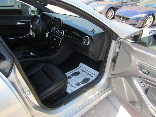 Sedans MERCEDES-BENZ CLA-CLASS 2014 Silver