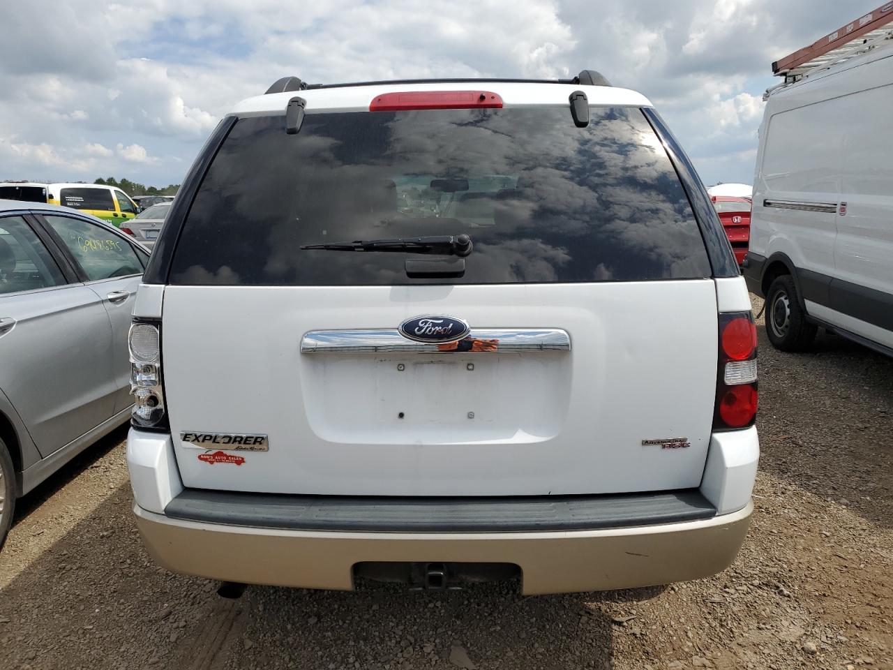 2007 Ford Explorer Eddie Bauer VIN: 1FMEU74E67UA73929 Lot: 69940865