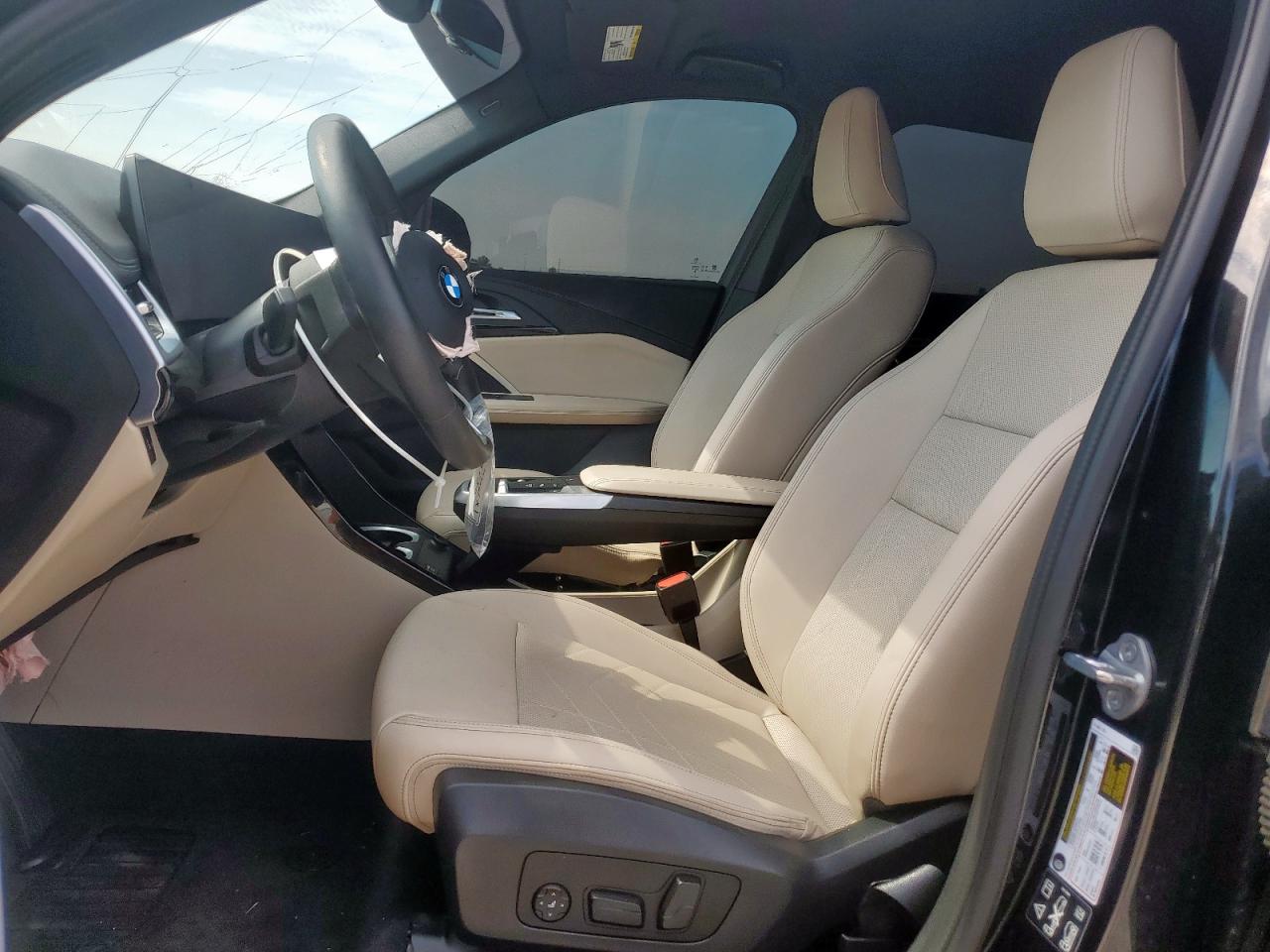 WBX73EF05R5019642 2024 BMW X1 xDrive28I