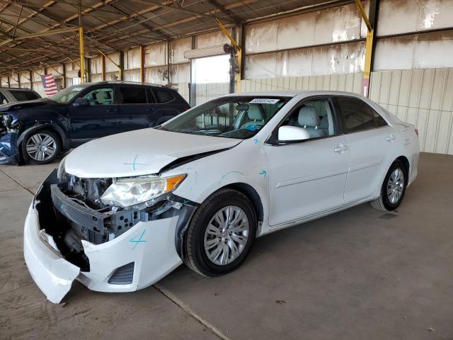  TOYOTA CAMRY 2013 Biały