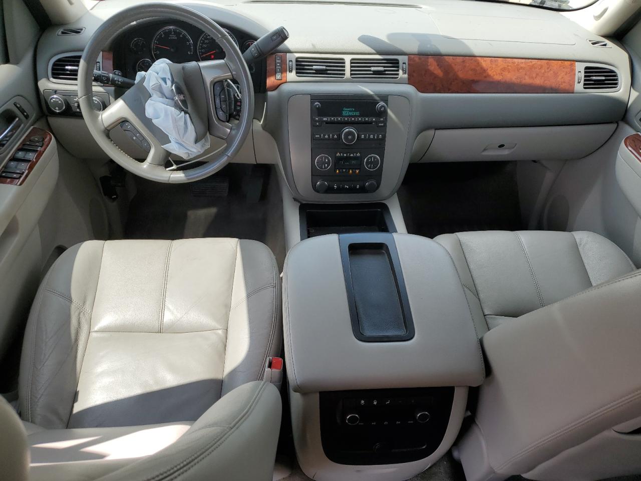 2014 GMC Yukon Xl K1500 Slt VIN: 1GKS2KE7XER214263 Lot: 71121415